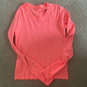 Lululemon long sleeve pink swiftly tech